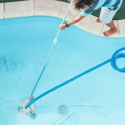 ZOLGINAH Nettoyeur De Piscine Rotatif Manuel Triangulaire, Piscine Tête De Brosse Pour Nettoyer Les Murs, Carrelage Et Sols Sans Effort 10 ZOLGINAH Nettoyeur De Piscine Rotatif Manuel Triangulaire, Piscine Tête De Brosse Pour Nettoyer Les Murs, Carrelage Et Sols Sans Effort -Piscine Soldes 65391873 4